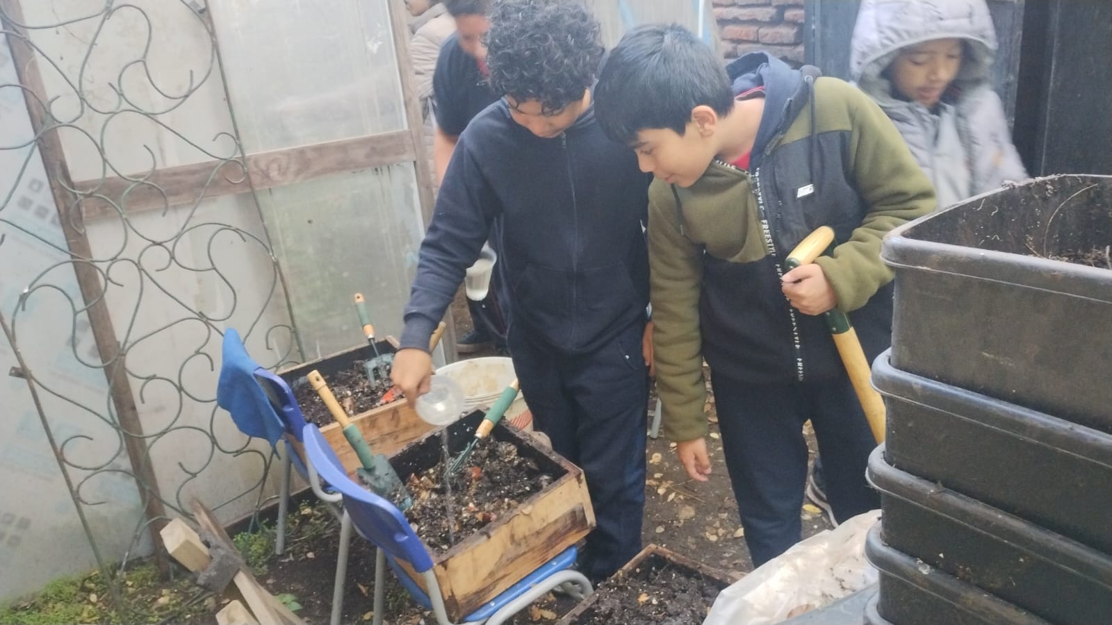 BRIGADA MEDIO AMBIENTAL LAS ABEJITAS