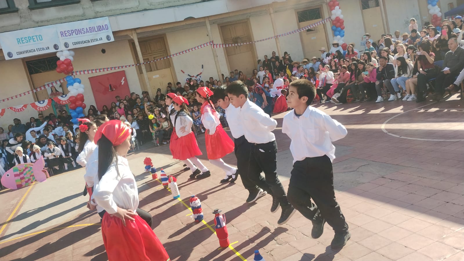 BAILE DE ESTUDIANTES